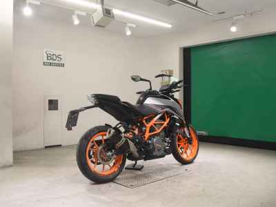 KTM 390 Duke 2023