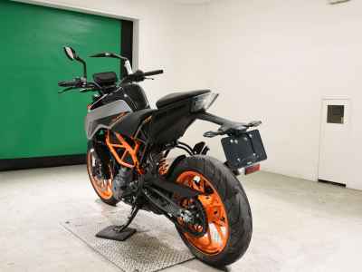 KTM 390 Duke 2023