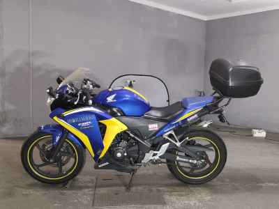 Honda CBR250R 2013
