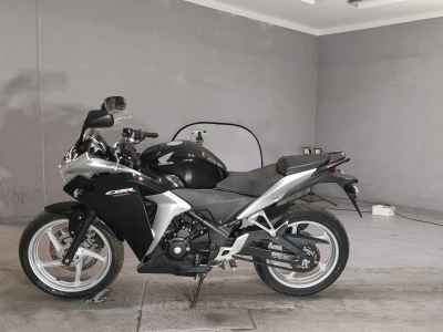 Honda CBR250R 2011