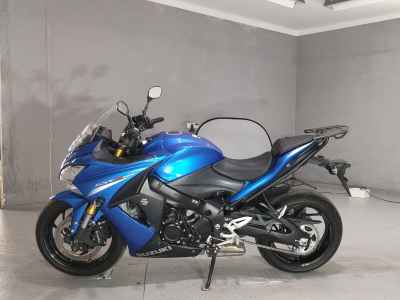 Suzuki GSX-S1000F 2016