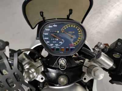 Suzuki GSX250S Katana