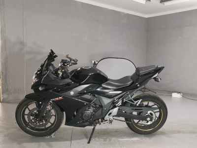 Suzuki GSX250R