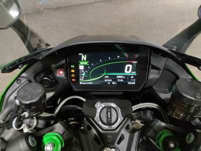 Kawasaki Ninja H2 SX 2024