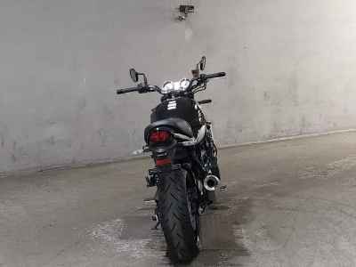 Kawasaki Z900RS 2023