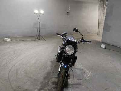 Kawasaki Z900RS 2023