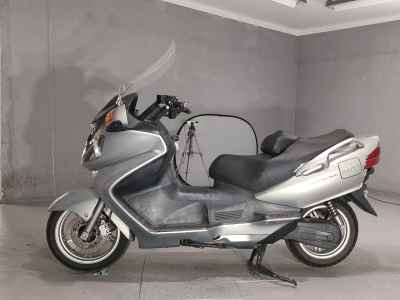 Suzuki Skywave 650