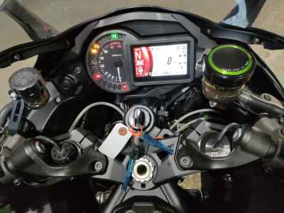 Kawasaki Ninja H2 SX 2021