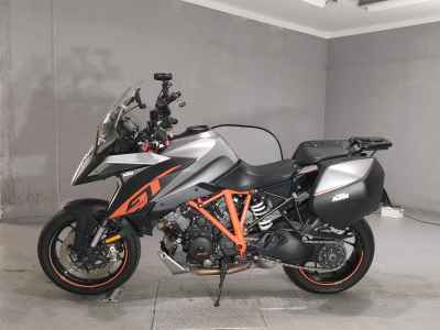 KTM 1290 Super Duke GT 2016