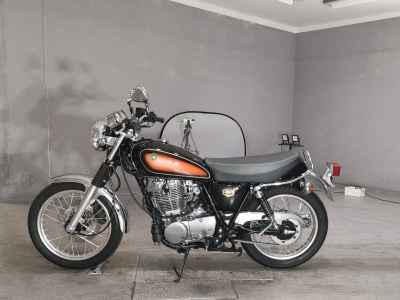 Yamaha SR400 2021