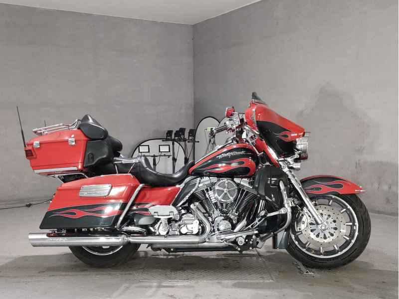 Harley-Davidson FLHTCU SE 1800 CVO 2010
