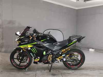 Yamaha YZF-R25 2016