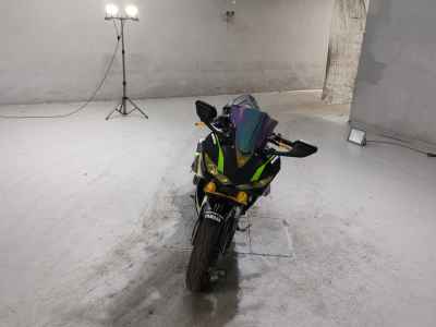 Yamaha YZF-R25 2016