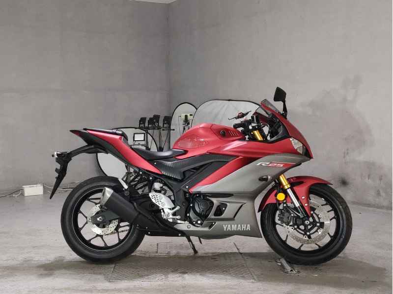 Yamaha YZF-R25 2020