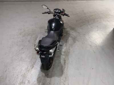 Suzuki GSR400 2010