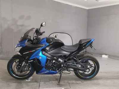 Suzuki GSX-S1000F 2021