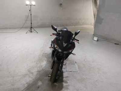 Yamaha YZF-R25 2018