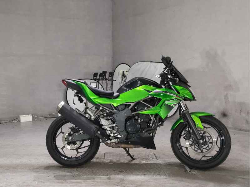 Kawasaki Z250SL 2016