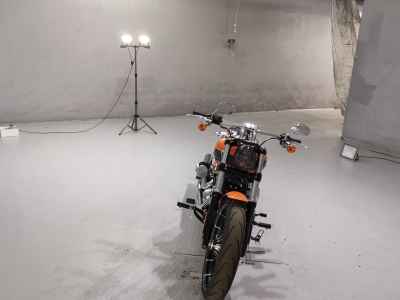 Harley-Davidson Breakout FXBR1920 2023