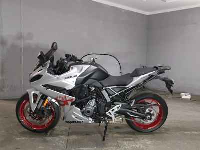 Suzuki GSX-8R 2024