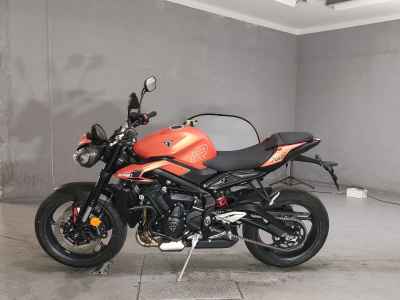 Triumph Street Triple 765 R 2026