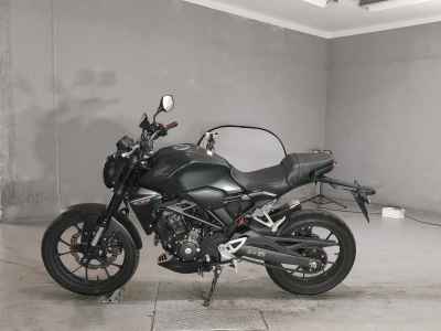 Honda CB250R 2023