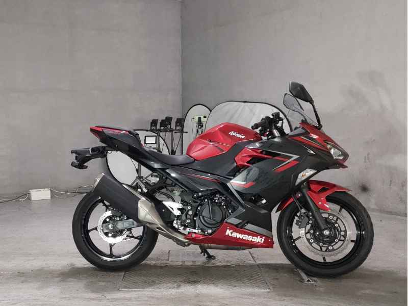 Kawasaki Ninja 400 2019