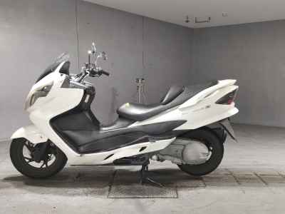 Suzuki Skywave 250S