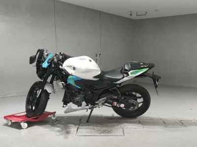 Yamaha YZF-R3 2025
