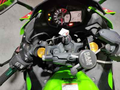 Kawasaki Ninja ZX-25R KRT Edition