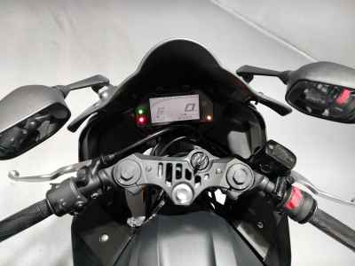 Yamaha YZF-R25