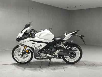 Honda CBR250RR 2023