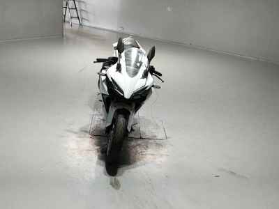 Honda CBR250RR 2023