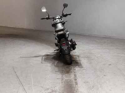 Husqvarna Svartpilen 250