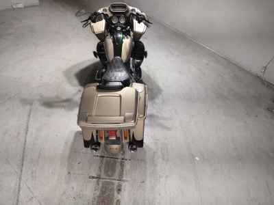 Harley-Davidson FLTRXSE1800 CVO 2013