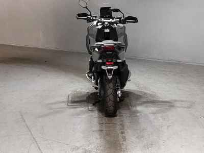 Honda X-Adv 750 2025