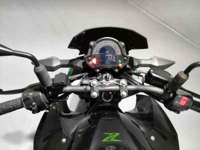 Kawasaki Z400 2022