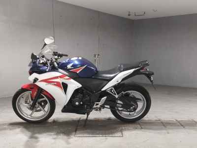 Honda CBR250R