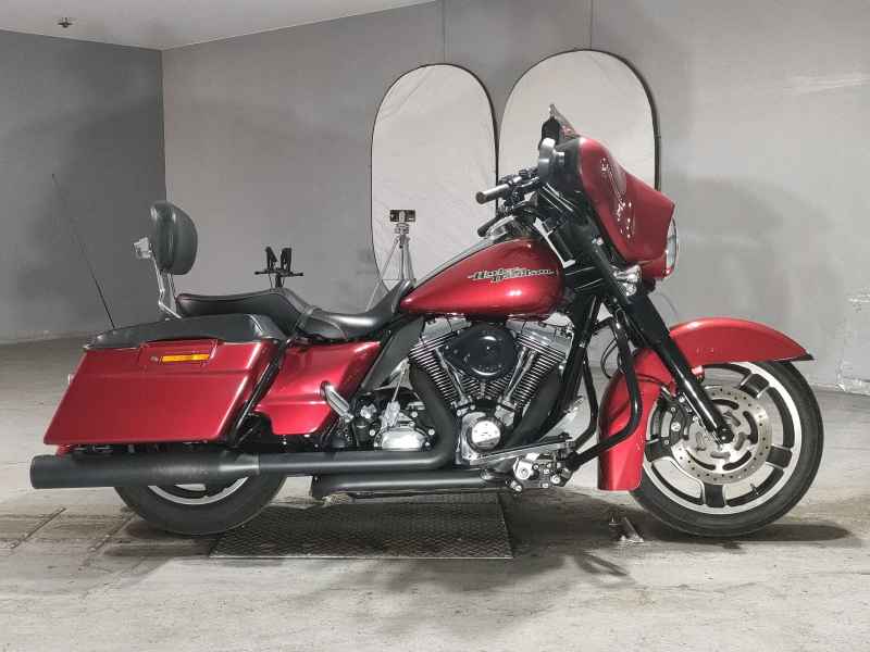 Harley-Davidson FLHX 1690 2012