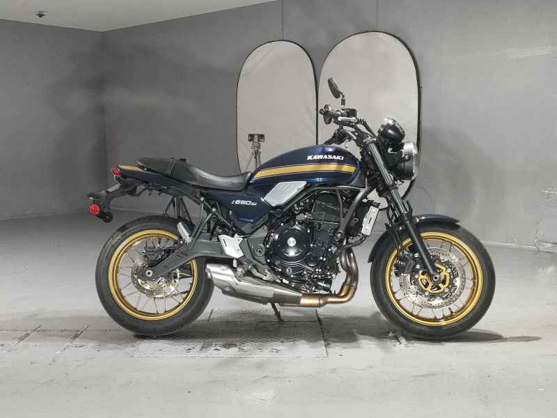 Kawasaki Z650RS 2026