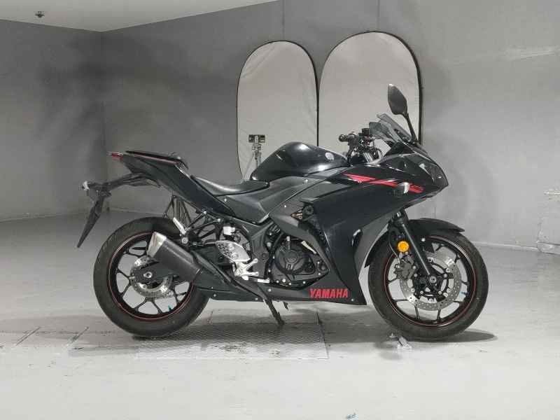 Yamaha YZF-R25 2015