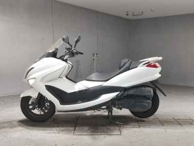 Yamaha Majesty 250