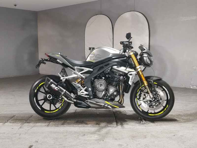 Triumph Speed Triple 1200 RS 2021