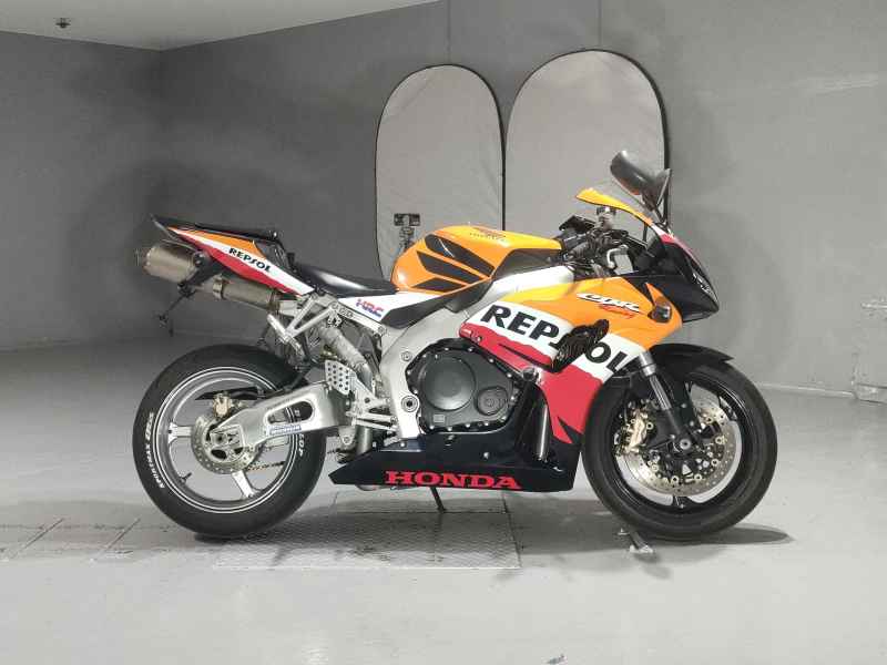 Honda CBR1000RR 2008