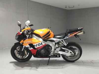 Honda CBR1000RR 2008