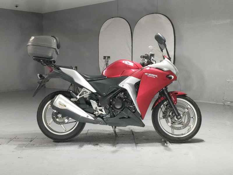 Honda CBR250R 2011