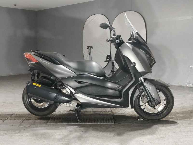 Yamaha XMAX 250