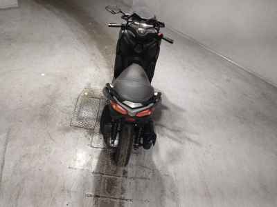 Yamaha XMAX 250