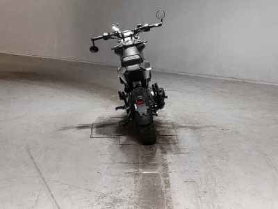 Husqvarna Svartpilen 250