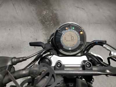 Husqvarna Svartpilen 250